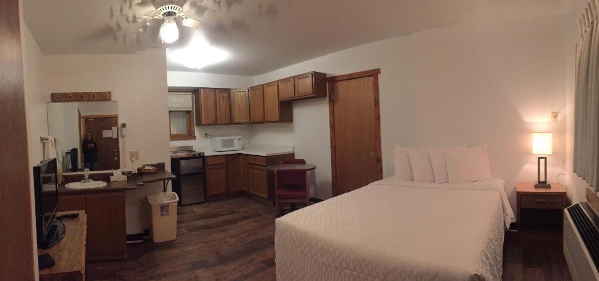 The Sturgis Motel Екстер'єр фото