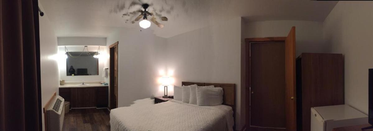 The Sturgis Motel Екстер'єр фото