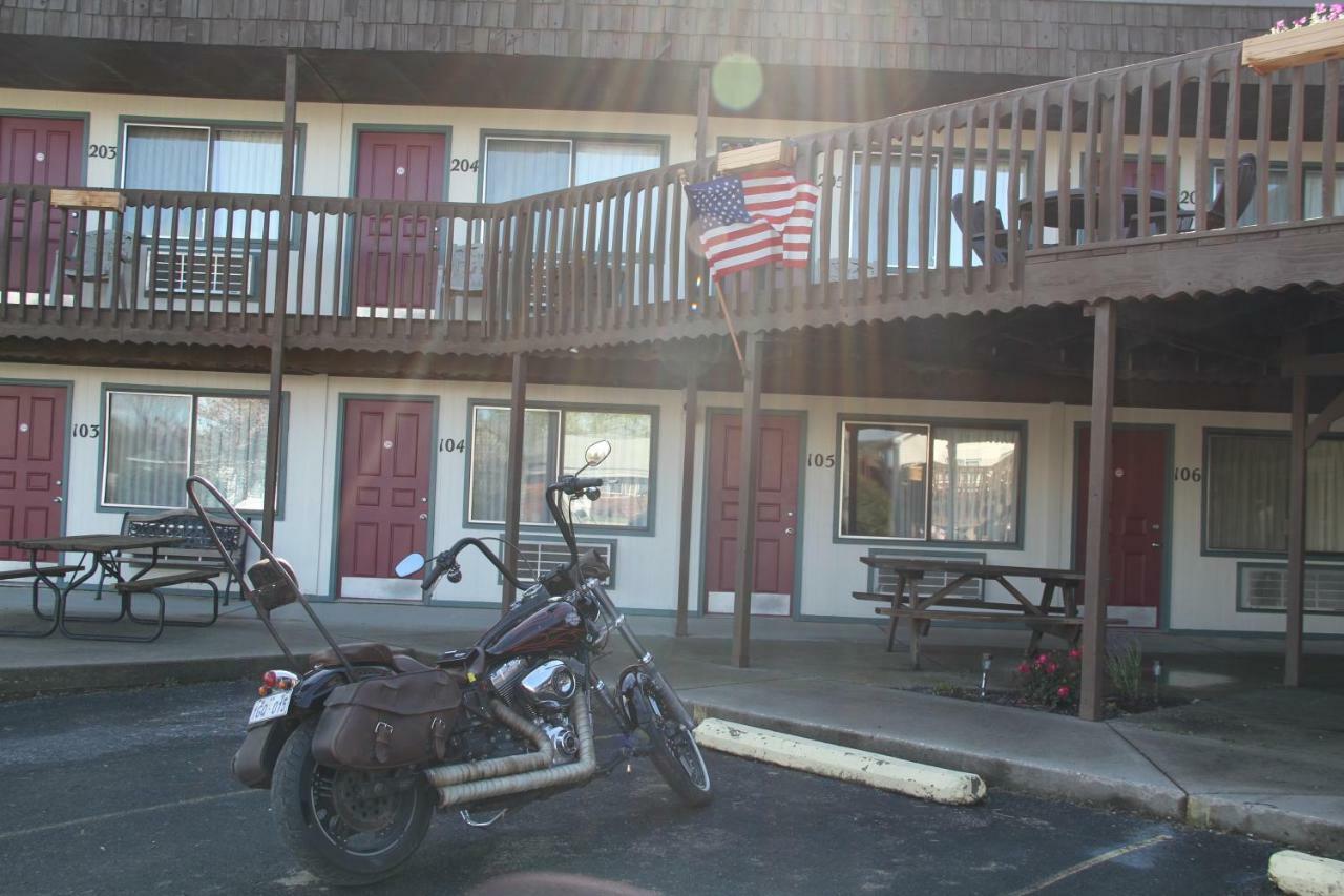 The Sturgis Motel Екстер'єр фото