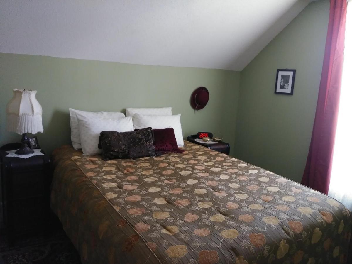 The Sturgis Motel Екстер'єр фото